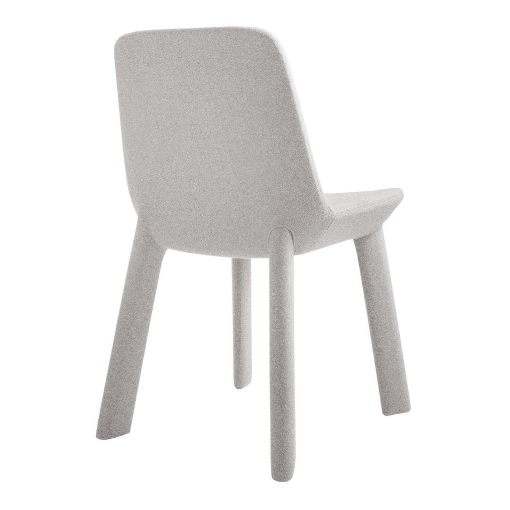 Chaise d'appoint contemporaine entièrement rembourrée en mousse et contreplaqué avec pieds en métal pour salle à manger