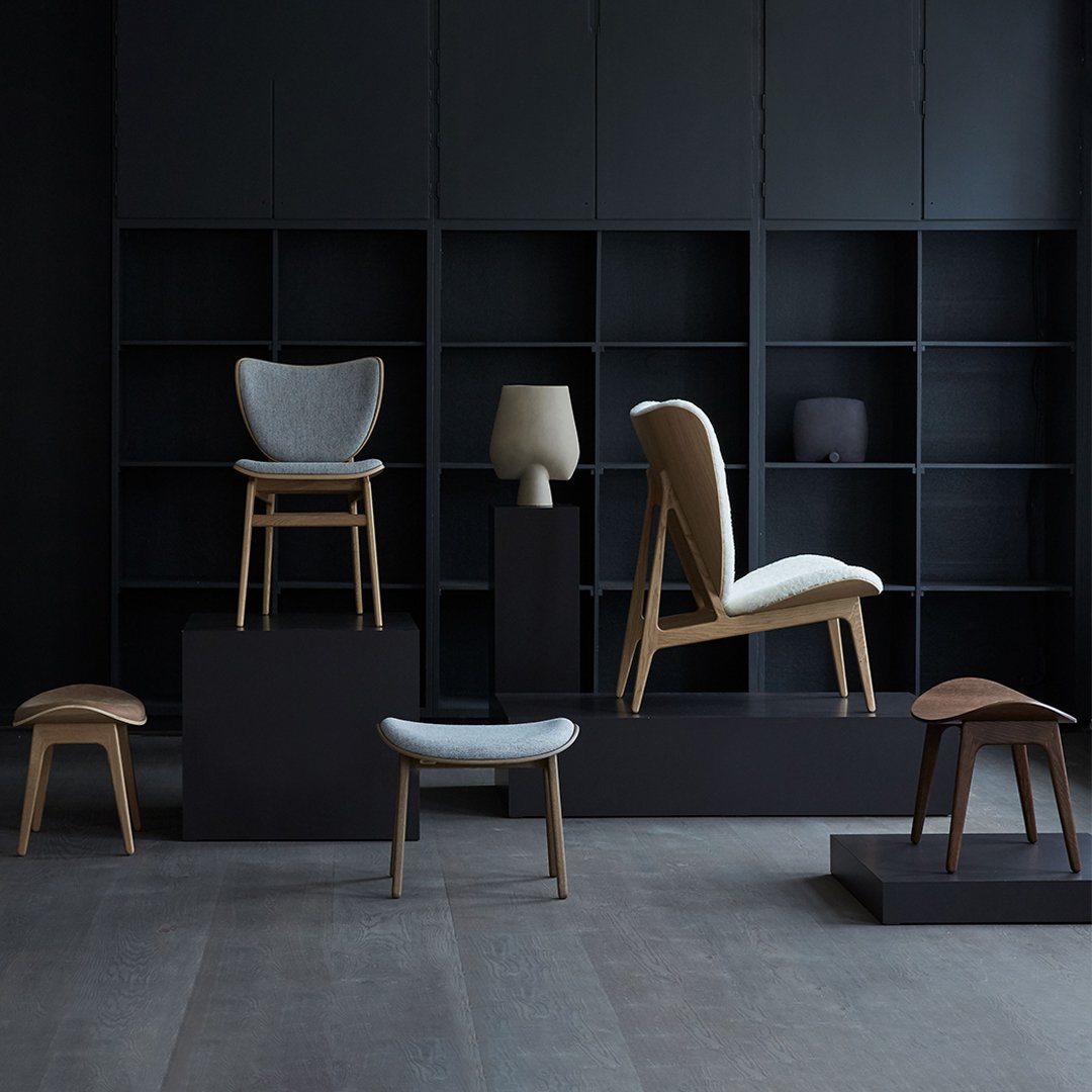 Fauteuil de salon scandinave en chêne massif avec dossier incurvé en forme d'oreille d'éléphant pour salon