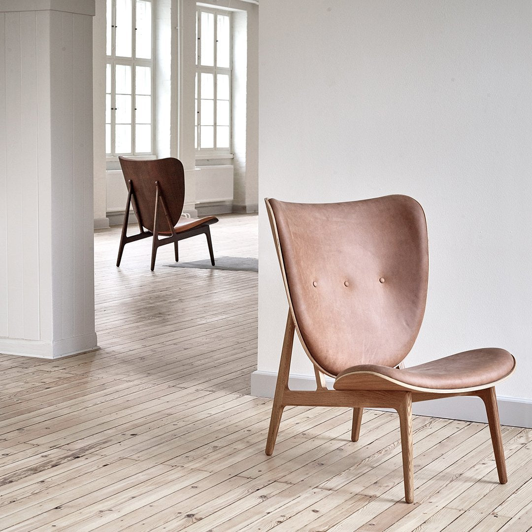 Fauteuil de salon scandinave en chêne massif avec dossier incurvé en forme d'oreille d'éléphant pour salon