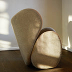 Fauteuil de salon pivotant entièrement rembourré Art Déco avec structure bloc volumineuse pour salon