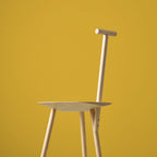 Chaise d'appoint artisanale en bois massif avec dossier en forme de pique d'inspiration rustique pour salle à manger