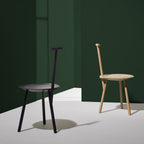 Chaise d'appoint artisanale en bois massif avec dossier en forme de pique d'inspiration rustique pour salle à manger