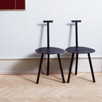 Chaise d'appoint artisanale en bois massif avec dossier en forme de pique d'inspiration rustique pour salle à manger
