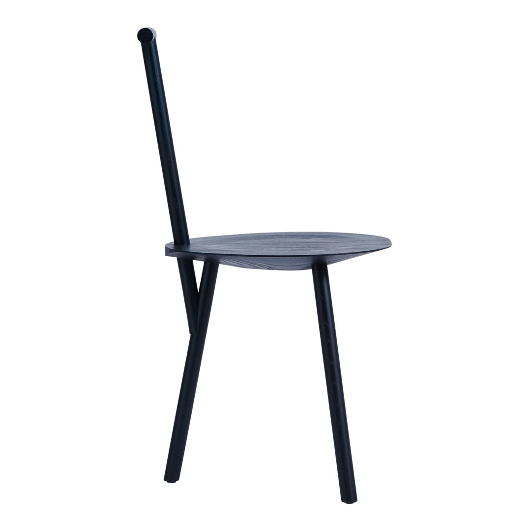 Chaise d'appoint artisanale en bois massif avec dossier en forme de pique d'inspiration rustique pour salle à manger