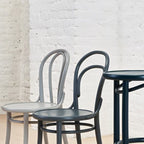 Chaise d'appoint de café classique en bois de hêtre courbé au design léger emblématique pour salle à manger