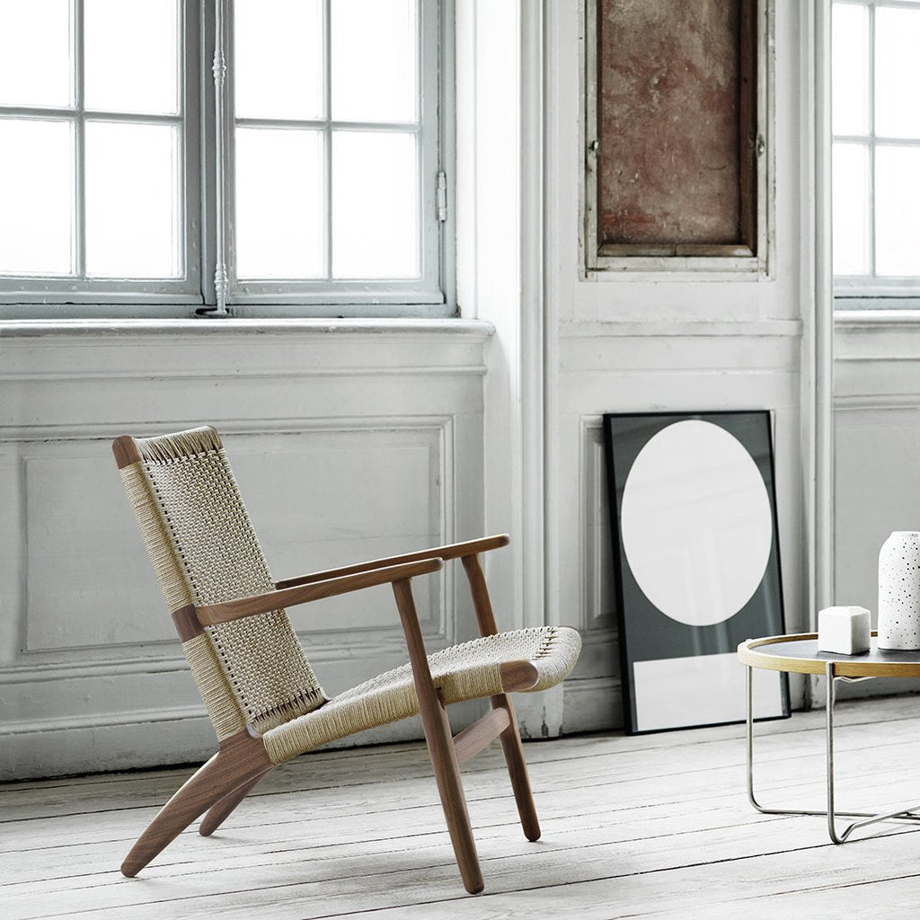 Fauteuil de salon scandinave en chêne massif et corde de papier avec accoudoirs larges et dossier inclinable pour salon