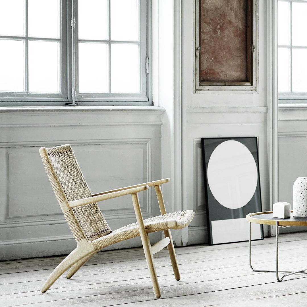 Fauteuil de salon scandinave en chêne massif et corde de papier avec accoudoirs larges et dossier inclinable pour salon