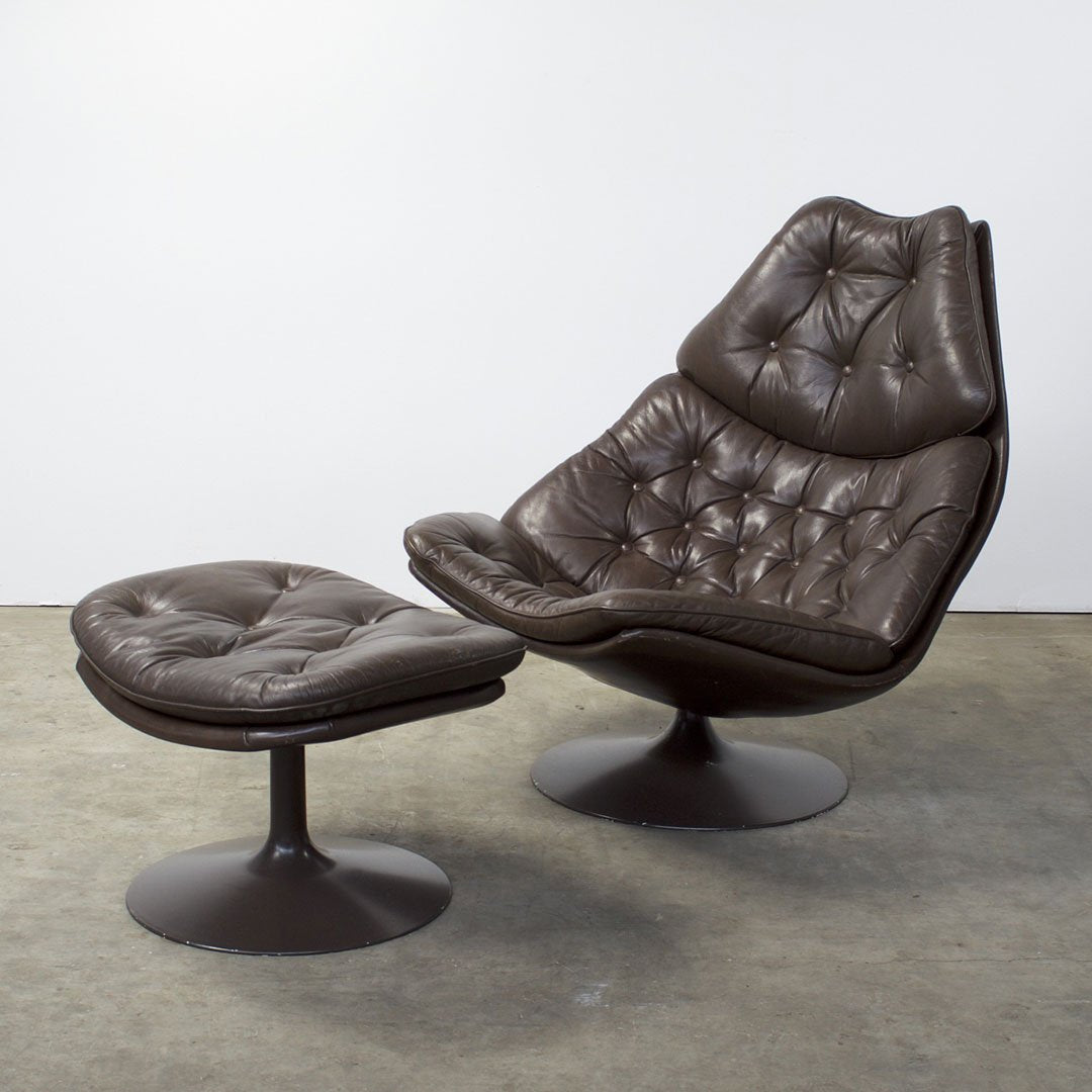 Fauteuil lounge pivotant à dossier haut rembourré de style Mid-Century avec piétement disque pour salon