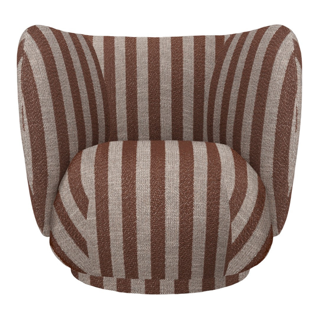 Fauteuil de salon contemporain en tissu bouclé avec cadre enveloppant curviligne pour le salon