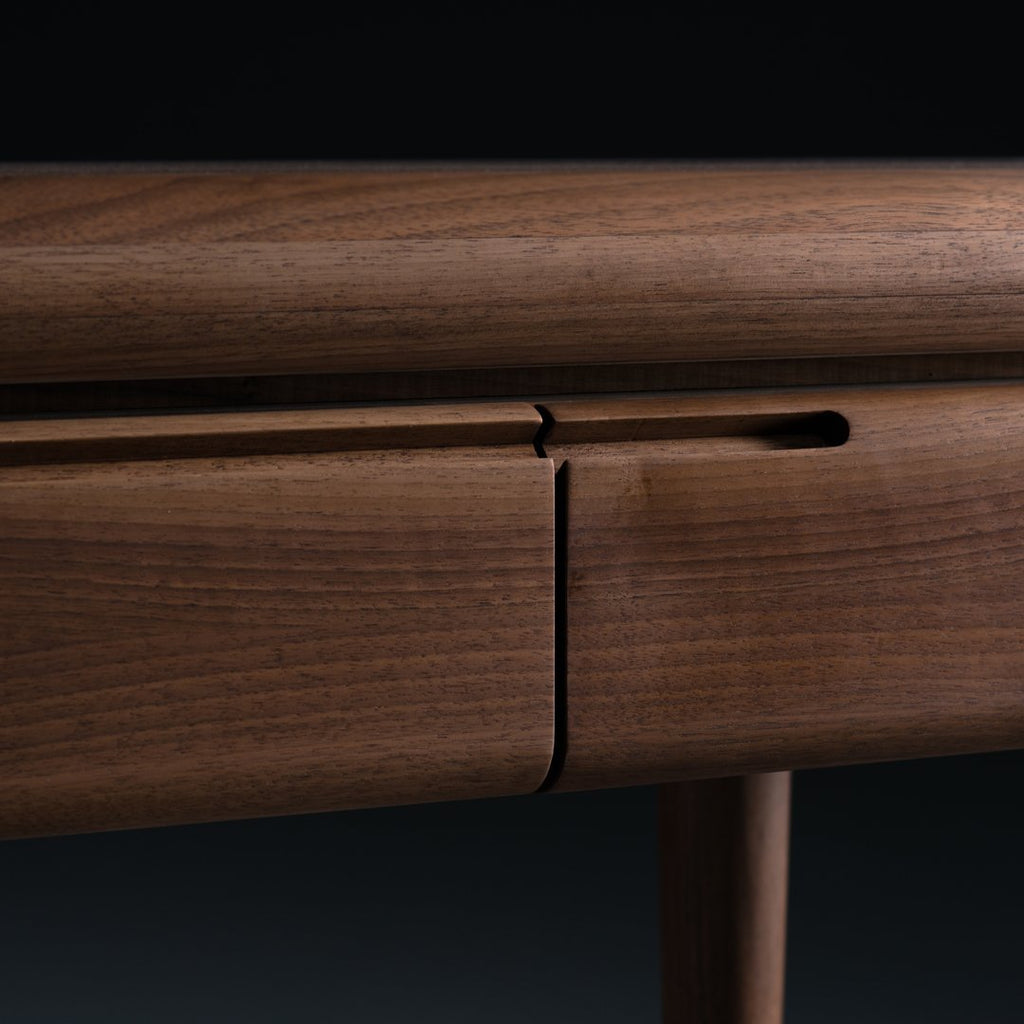Console en bois massif artisanal avec finition huile naturelle et cire pour couloir