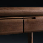 Console en bois massif artisanal avec finition huile naturelle et cire pour couloir