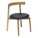 Chaise de salle à manger en bois massif d'inspiration japonaise avec assise en cuir et dossier enveloppant