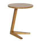 Table d'appoint contemporaine en chêne massif ou en noyer avec bord chanfreiné et base décalée pour salon