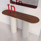Console moderne laquée avec plateau ovale et pieds cylindriques pour le couloir